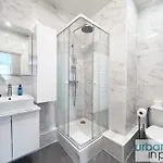 23 - Charming Parisian Flat In * باريس