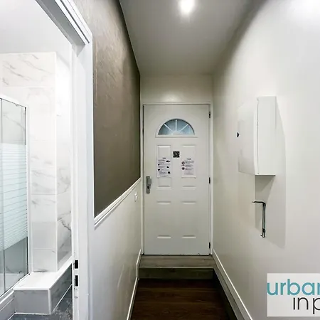 23 - Charming Parisian Flat In * Paris