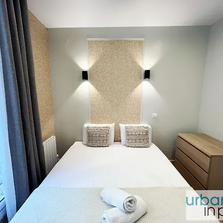 23 - Charming Parisian Flat In * Paris